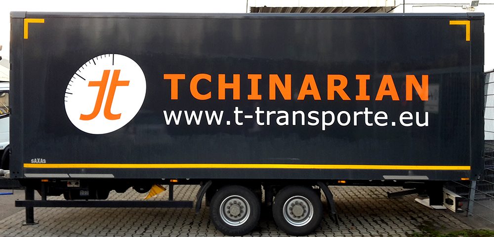 Folienbeschriftung eines Lkw für Tchinarian aus Stuttgart