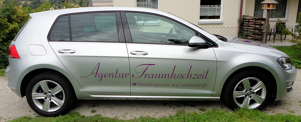 Autobeschriftung für die Agentur Traumhochzeit aus Esslingen